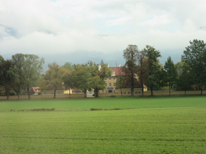 Frohnburg Palace was used as the front of the von Trapp home.